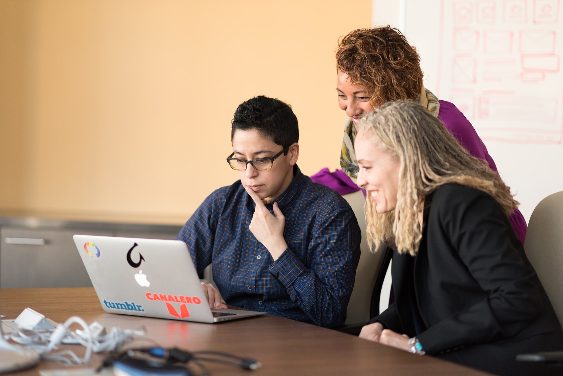 Data suggests that there is a significant underrepresentation of women in the tech startup ecosystem, while they are important for the sector.